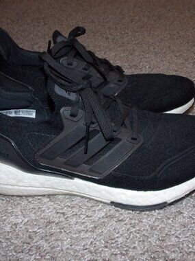 adidas Women's Ultraboost 21 Running Shoe Size 8